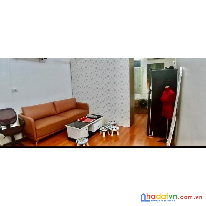 Hot hot chính chủ cần bán nhà tập thể  tầng 4  đường lê gia định ( chợ trời phố huế ) - quận hai