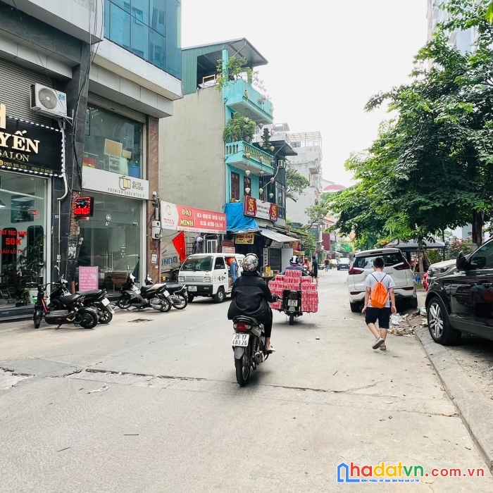 Mảnh đất vàng vip nhất phố hoàng cầu, 7 x 22m, nở hậu, vị trí trung tâm, ô tô tránh, phù hợp đầu