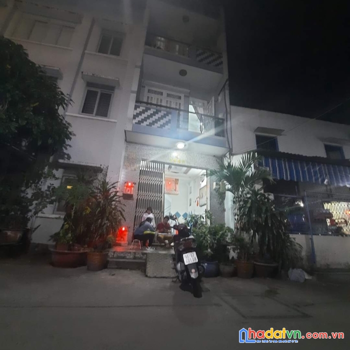 Bán nhà q11, hxt  tránh thông kinh doanh sầm uất, sát minh phụng, lạc long quân, 3tầng, 59m2, giá