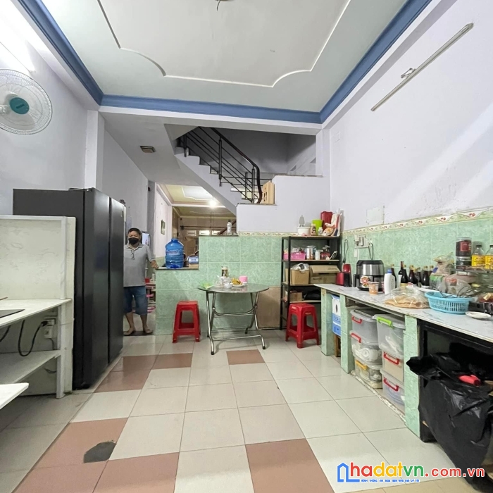 Bán nhà hẻm xe tải khu vip bàu cát tân bình, dt 4 x 26 , 2 tầng mới đẹp hoàn công đủ