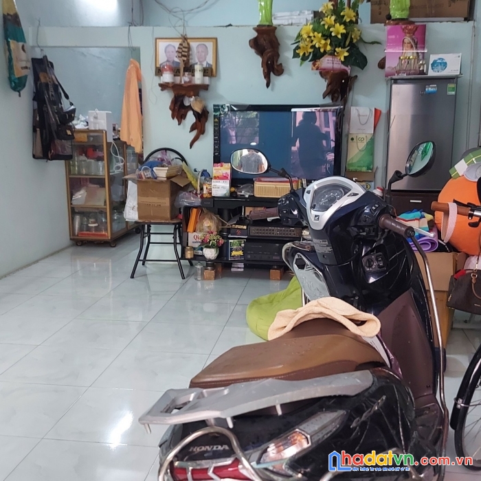 Bán nhà hxh khiếu năng tĩnh - bình tân, dt 8x20, giá chỉ 9.6 tỷ.