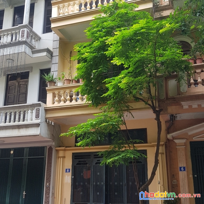 Bán nhà đẹp gar a ô tô ở ngay ngõ 143 trung kính cầu giấy nhỉnh 17 tỷ.