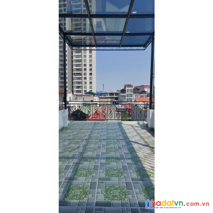Cần bán gấp nhà bồ đề, long biên 55m2 x 5 tầng, lô góc, thang máy, gara  hơn 10 tỷ, ở ngay.