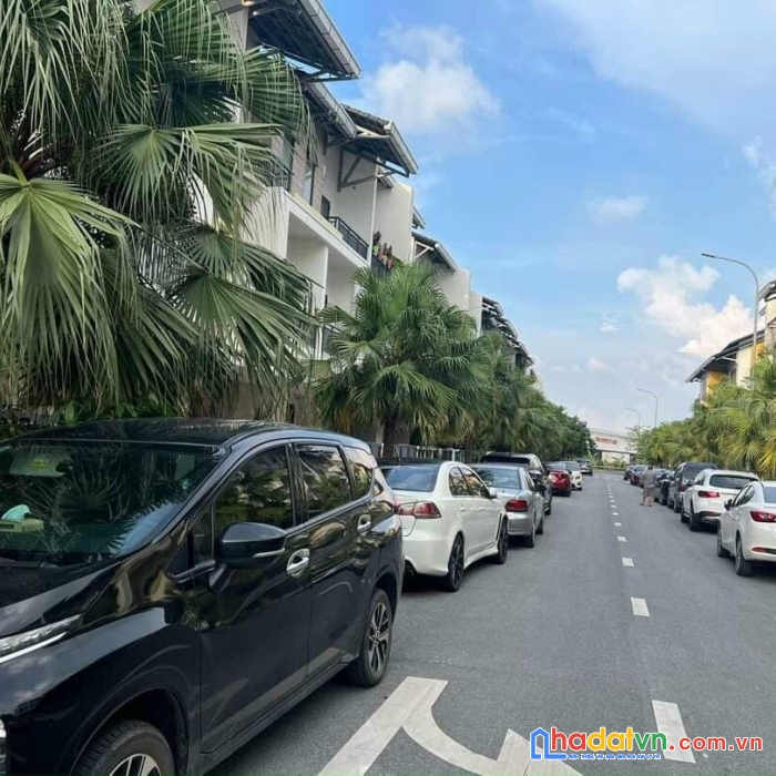 Cần tiền gấp chính chủ bán căn liền kề