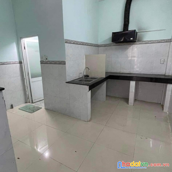 Nhà giá rẻ, đẹp vào ở ngay, hẻm xe hơi, 40m2, 2 tầng, gần đường lê văn quới, bình tân.