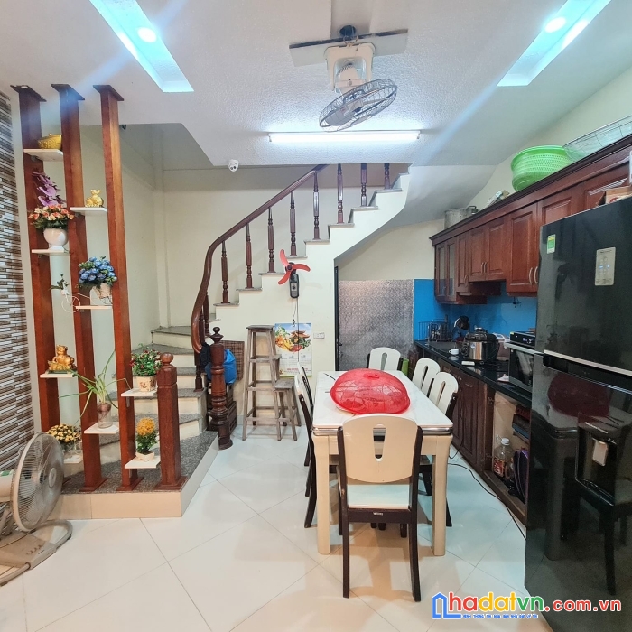 Siêu víp đền lừ hoàng mai - nhà mới ở luôn - full nội thất - vài bước ra ô tô