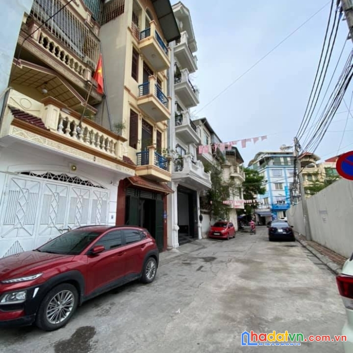 Bán nhà ngõ phùng hưng, hà đông dt 30m2; 5tầng mt 5m giá 4.4 tỷ ô tô ngủ trong nhà
