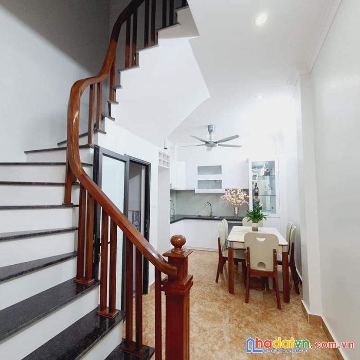 Bán nhà riêng phố chính kinh 45m lô góc - kinh doanh. giá nhỉnh 6 tỷ