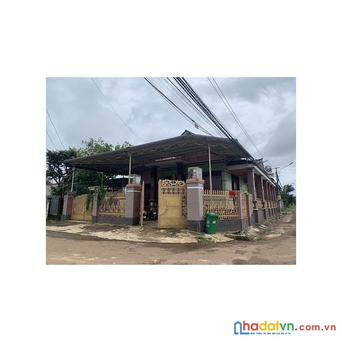 Chính chủ cần bán nhanh nhà đẹp 2 mặt tiền tại thôn 4 hòa thắng thành phố buôn mê thuật