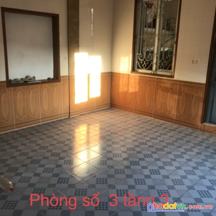 Chinh chu cần cho thuê nhà 3 tầng nội thất gỗ, mặt đường phan chu trinh phường q trung, tp vinh