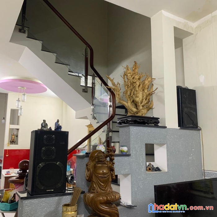 Nhà đẹp 2mt-lạc long quân p.9 - tân bình - 4x12- 2 tầng - nhình 5 tỷ