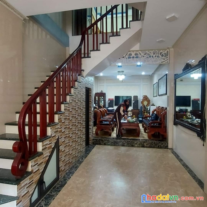 Mặt phố lê văn lương – hà đông nhà 5 tầng mới tinh giá nhỉnh 4 tỷ