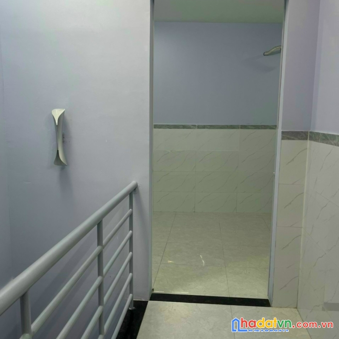 Nhà bán nở hậu 30m2 nguyễn văn đậu p11 q.bình thạnh