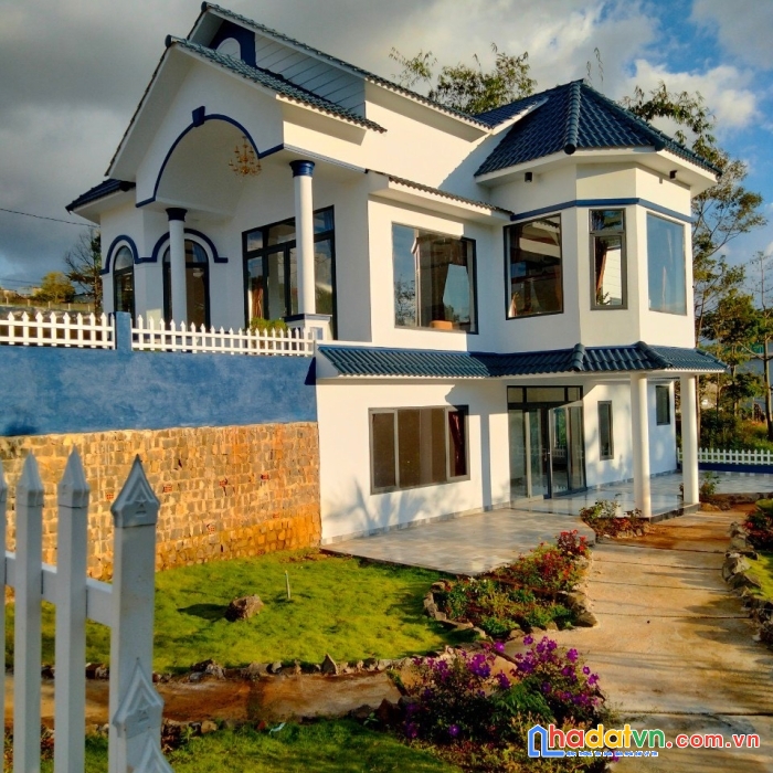 Biệt thự sân vườn – mới xây hoàn thiện – giá chỉ 5,95  tỷ