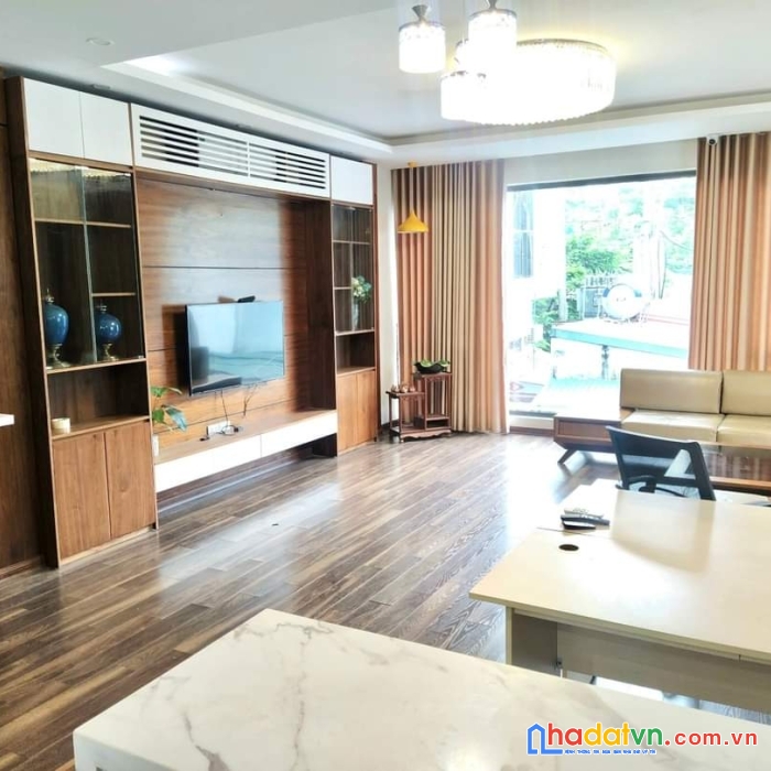 Bán gấp nhà phố lê đức thọ 45m2, kinh doanh, ô tô, lô góc, giá 5 tỷ 180tr.