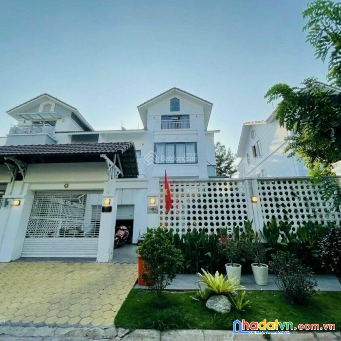 Bán căn biệt thự kdc nam long - nam phú villas trần trọng cung, q7. dt 288m2, giá cho kh tiền