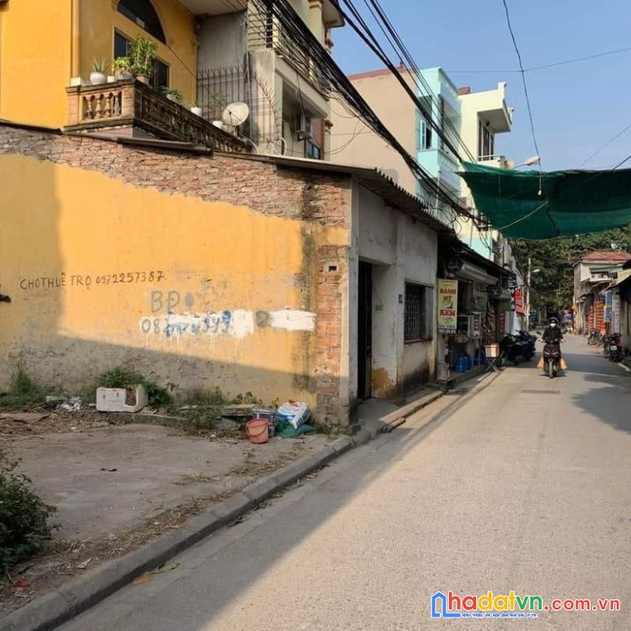 Bán đất bát khối - ô tô tránh - kinh doanh – dt 100 m2, mt6m – 7.9 tỷ