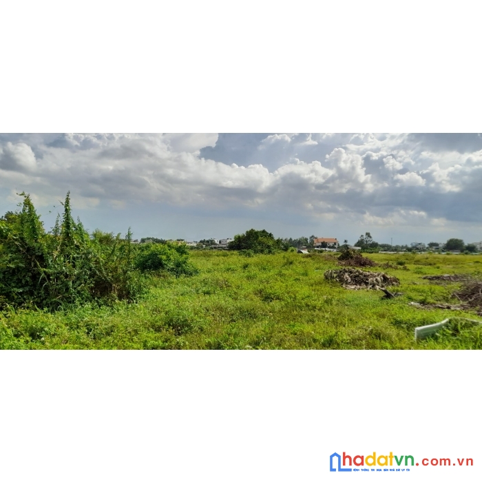 Nhà cấp 4 800m2 sử dụng đất ở th hóc môn