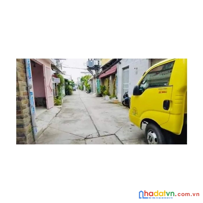 Nhà mặt tiền hẻm ô tô tránh nhau thông tứ hướng, khu an ninh. giá chỉ 5 tỷ 990.