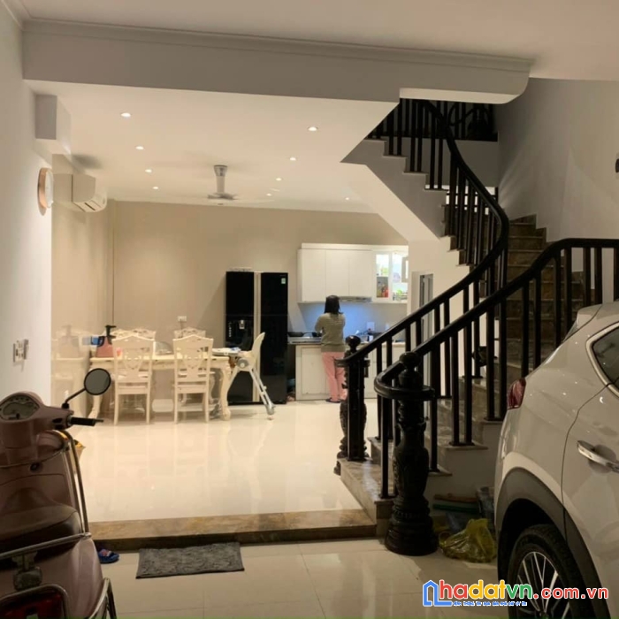 Bán nhà nhân hòa, 50m2 * 5 tầng, mt 5.6m, gara, kinh doanh, mặt ngõ, hơn 8 tỷ.