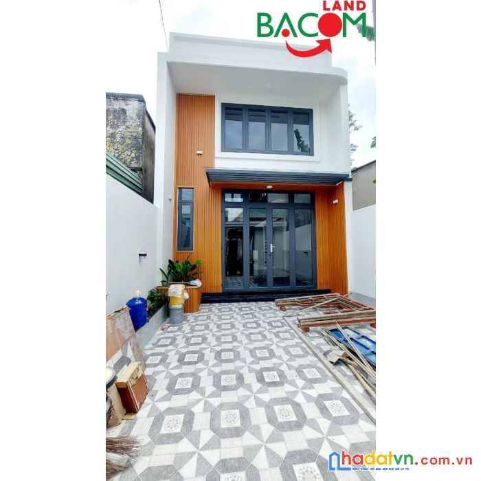 Nhà lầu mới hiện đại 100m2 đường ô tô đi thoải mái shr thổ cư chỉ 4ty