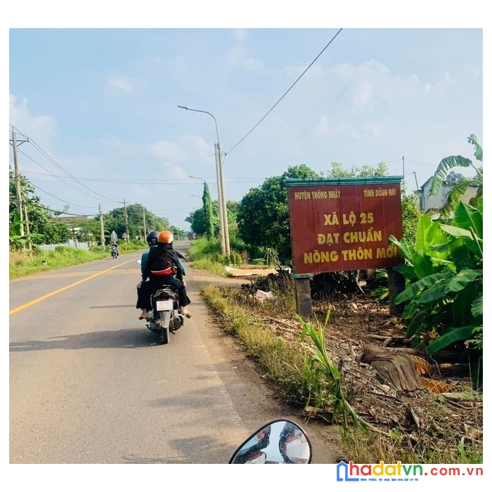 Đất 2 mặt tiền, sổ sẵn, liền kề dt 769, gần khu công nghiệp , giá chỉ 1,330 tỷ.
