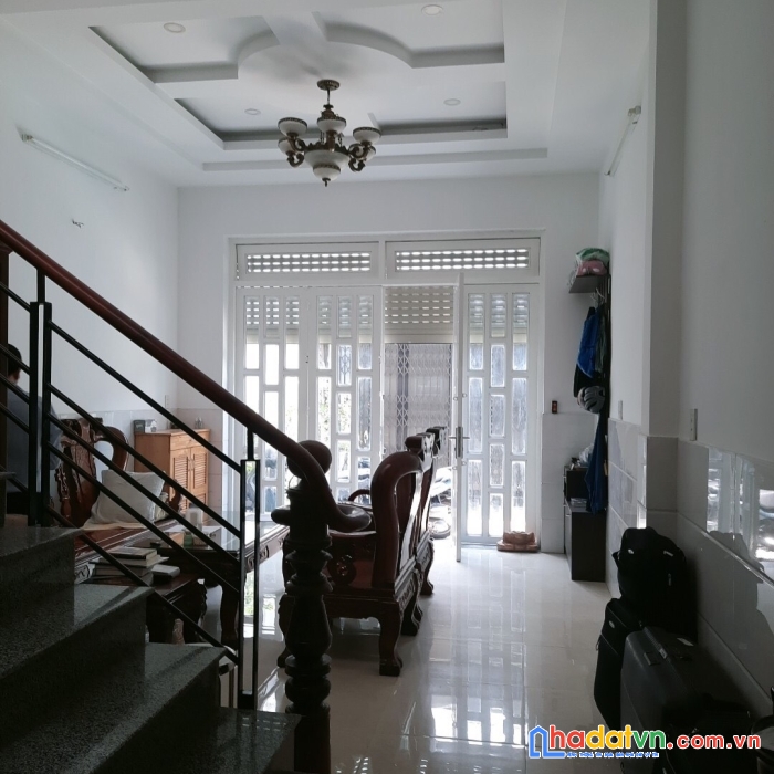 Chủ thiện chí bán nhà phạm văn đồng - 40m2 -hẻm xe hơi tránh