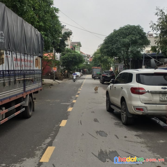 Bán lô góc trục đường 17m ở trung tâm trâu qùy, gia lâm