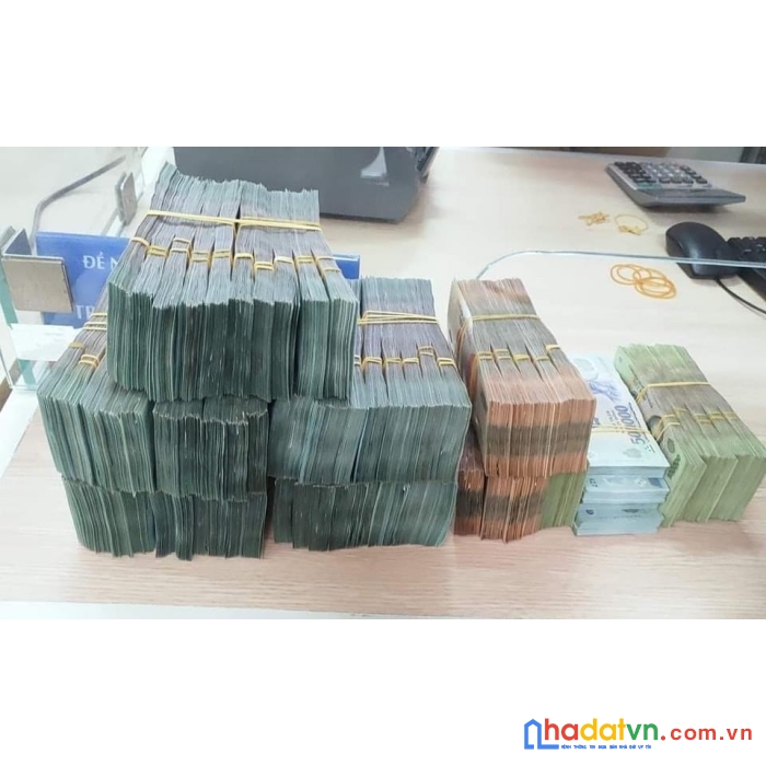 Hiếm! bán gấp nhà 3 tầng phố xuân thủy-cầu giấy, dòng tiền, dt 70m,mt 6m chỉ 8 tỷ.