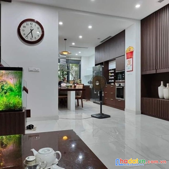 Tin chuẩn! nhà phố chùa quỳnh, 60m2, 5 tầng, 10 tỷ, phân lô, ô tô