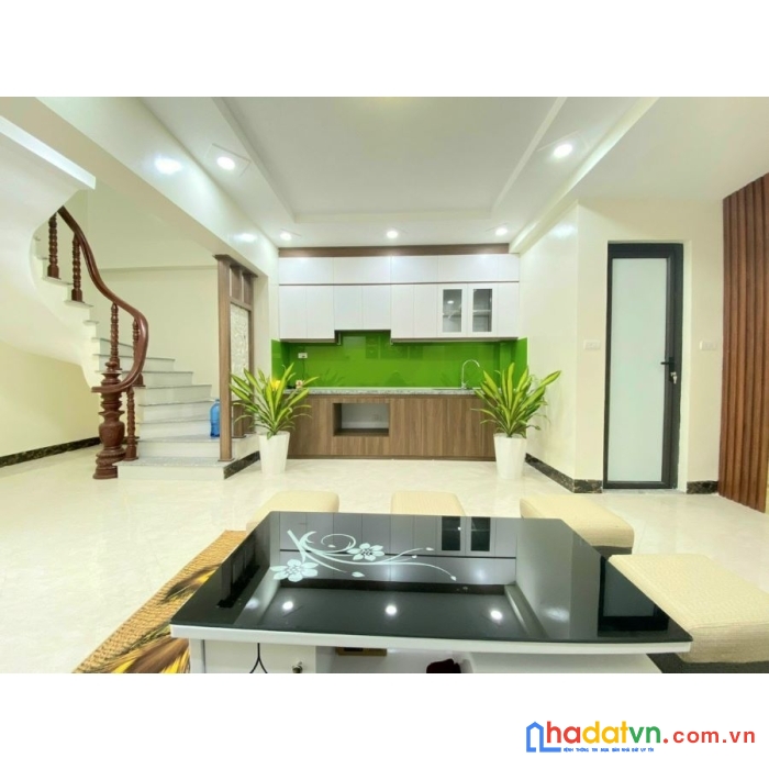 Bán nhà quận hoàng mai ngõ oto đường lĩnh nam 45m2 x 6 tầng oto đỗ cửa dân xây 4 tỷ 750