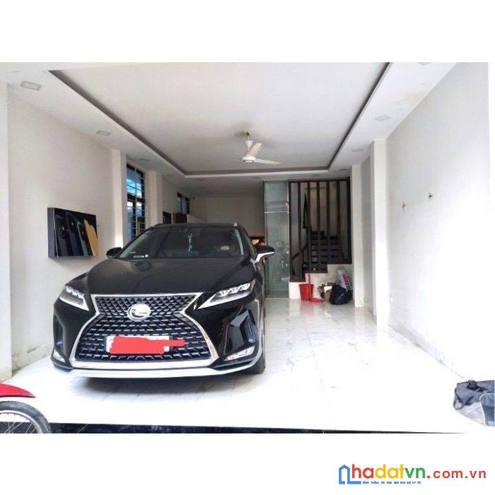 Lô góc oto tránh kinh doanh trần quốc hoàn cầu giấy 70m2x5tx5mmt gần mặt phố giá nhỉnh 15 tỷ