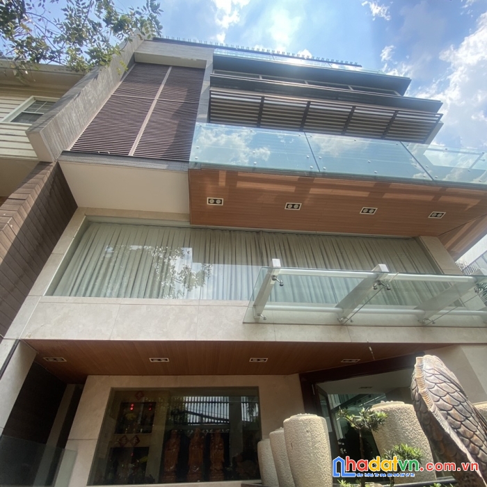 Bán siêu biệt thự khu cư xá bắc hải 11-15 trường sơn, p.15, quận 10, 15x20m, hầm, 4 tầng, thang máy