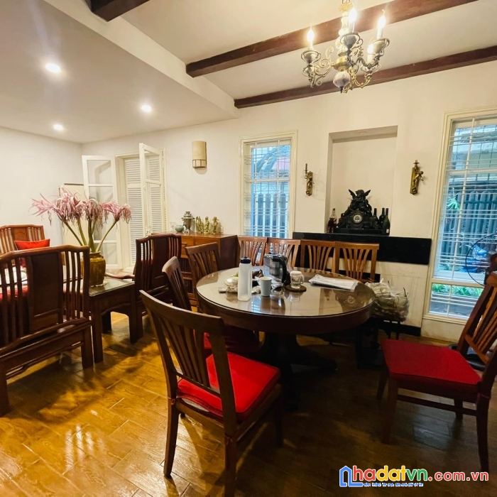 Bán nhà ngõ 12 phố đào tấn, gần liễu giai, đội cấn, ô tô qua cửa.