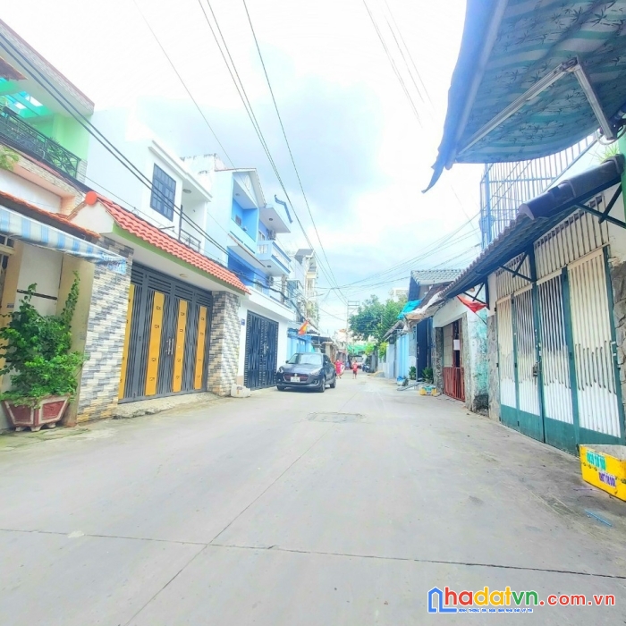 Gấp.. chỉ 3 tỷ 65. quận 12, giáp tân bình, gv, 64m2, sổ a4 đẹp, hxh