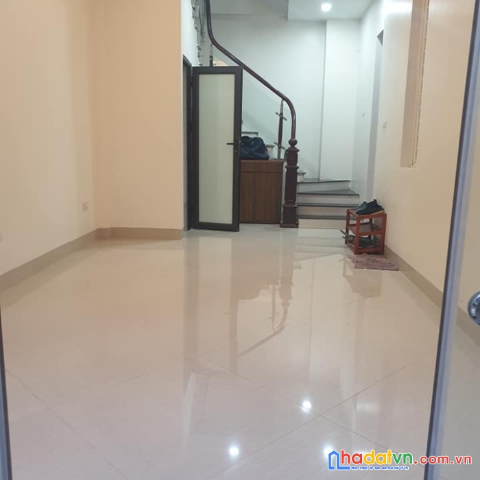 Nhà đẹp bán nhà đại từ 37m2, ngõ thoáng, gần phố, chỉ 3.5 tỷ