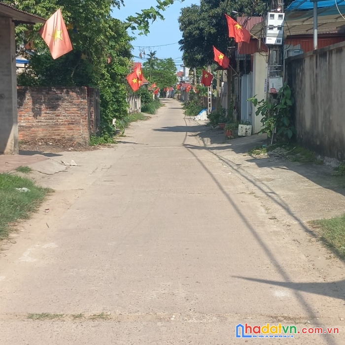 Chủ vỡ nợ bán gấp 138m gần sân gofl phù linh sóc sơn - lh - 0399786838