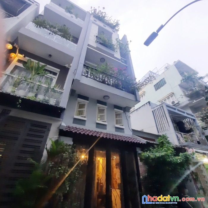 Quá mê, bán nhà hxh 7m q3 gần cao thắng, 5 tầng btct, 4pn, chỉ 8 tỷ 9