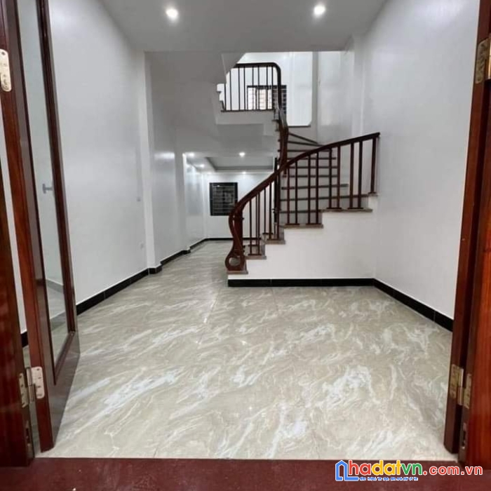 Linh đường, hoàng liệt, nhà đẹp ở ngay 35m 3 ngủ 3,35 tỷ gần phố, trường học các cấp 0928077333.