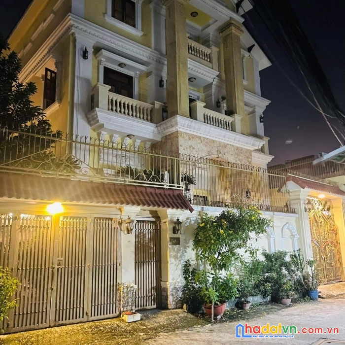 Cần tiền bán gấp căn nhà lê trọng tấn  sơn kỳ tân phú 101m2. nhà 4 tầng mới. đẹp. nhà nở hậu. shr.