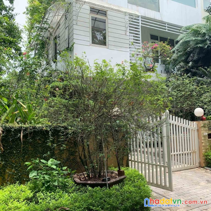 Biệt thự xanh palm garden kđt việt hưng, 181m2, giá 35.5 tỷ, kiến trúc kiểu singapo