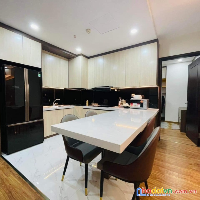 Bán nhà phố phương mai, sát phố, ô tô tránh cách 15m