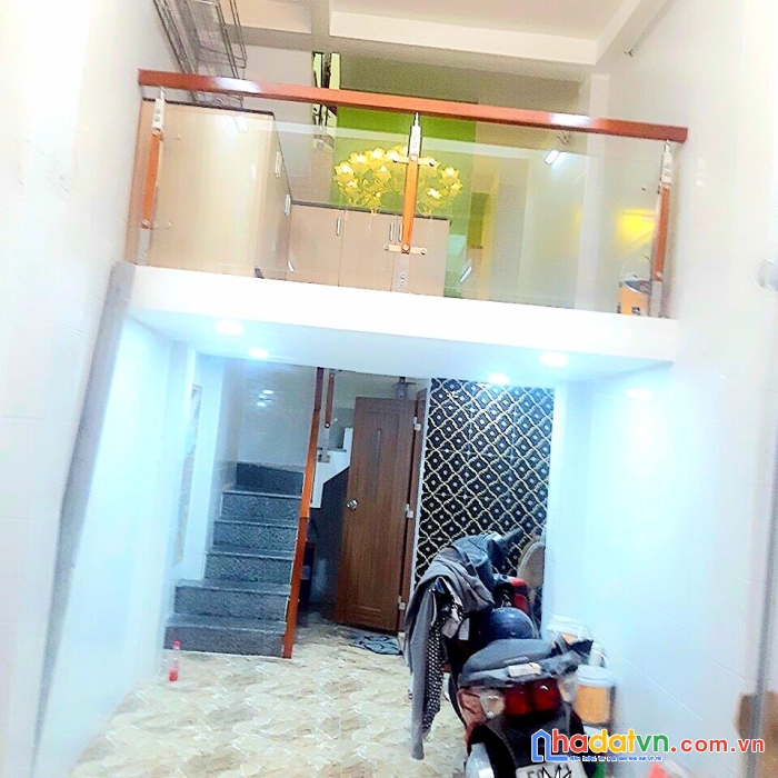 Mặt tiền nguyễn thành hiến đẹp rẻ  dt 92m đúc 4 tấm q4 có 4 tỷ..