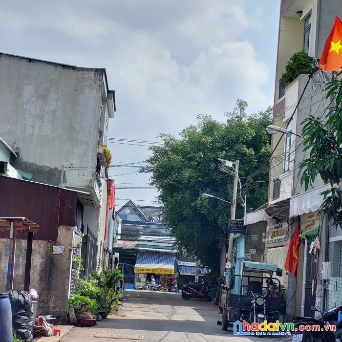 Bán 7 lô đất liền kề, hẻm 2 xe hơi, tỉnh lộ 43, bình chiểu, 60m2 giá 3.3 tỷ.