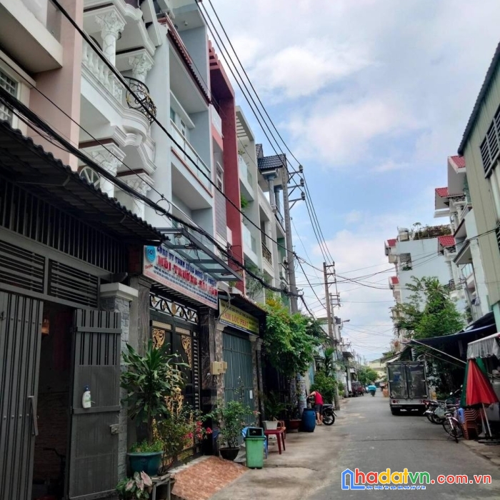 Bán nhà 4 tầng đẹp đường hương lộ 2, hẻm 7m thông, 71m2 chỉ 6.4 tỷ, sổ đẹp như hoa hậu