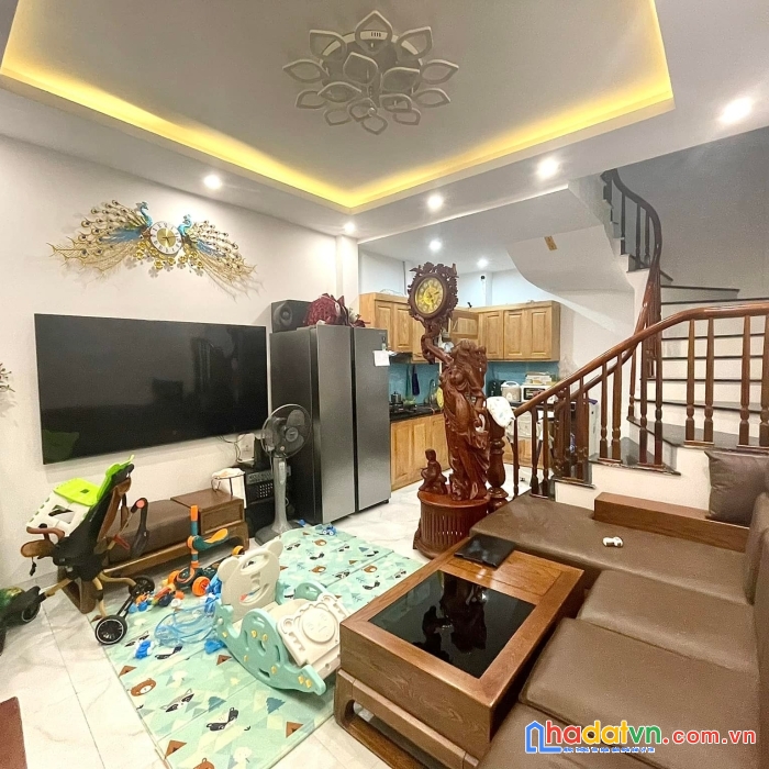 Tu hoàng 35m, 5 tầng, mặt 4.1m, 3,15 tỷ