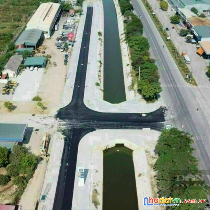 Bán lô góc 97.6m đấu giá x1 nguyên khê đông anh mặt đường ql3