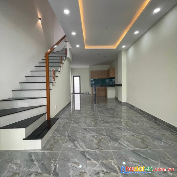 *bán nhà phường 15,quận tân bình-nhà mới,xây kiến trúc hiện đại-khu phân lô vuông vưc-hẻm 5m oto