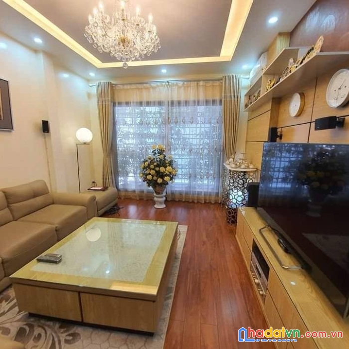 Iếm dã man - kinh doanh -  phố triều khúc nhà dân xây - 3 mặt thoáng