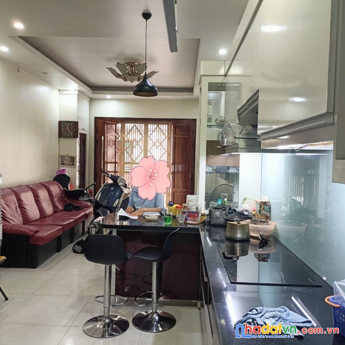 Cực hot! bán nhà ngọc thuỵ -ngõ thông ô tô , gần chợ , gần đường hồng tiến. diện tích 37m2